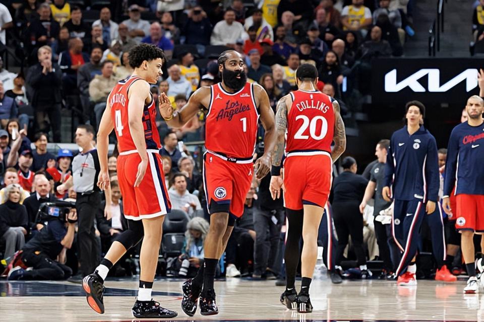 开云官方网站-充分适应快船的打法后，锋线大将如今已经成为了顶级3D球员？